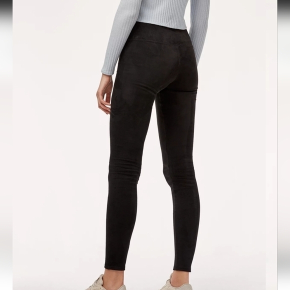 Aritzia Wilfred Free Daria Full Lenght Black Leggings Vegan Pant Size M - Picture 1 of 10